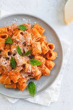 Load image into Gallery viewer, VODKA RUSTICA PASTA SAUCE