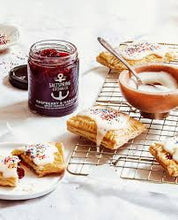 Load image into Gallery viewer, RASPBERRY AND HABANERO SPICY PEPPER SPREAD